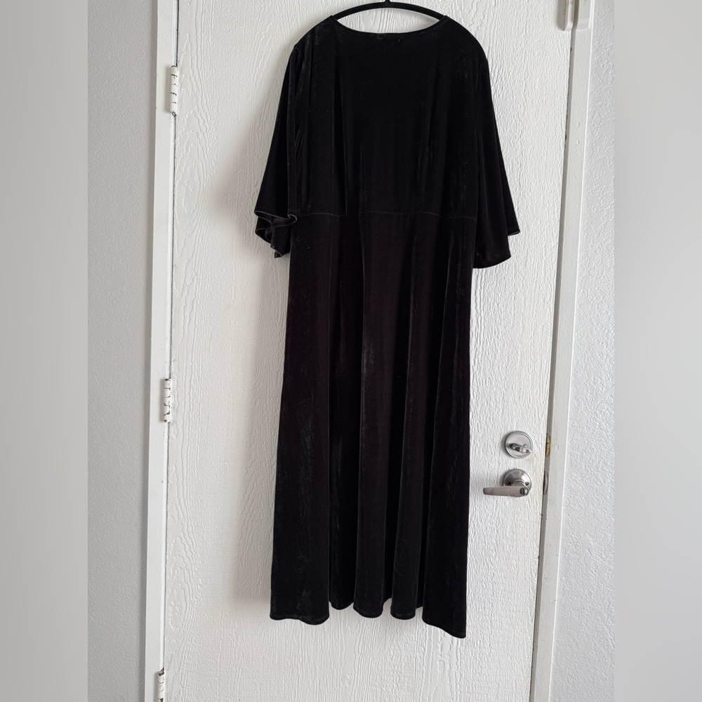 Soft Surrounding Velvet Maxi Dress V-Neck Bell Sleeves Elegant Evening Gown - Picture 7 of 12
